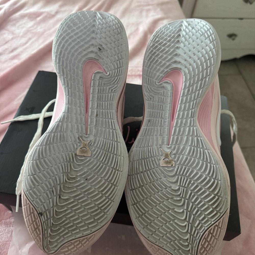 Aja Wilson Nike shoes A’one Birthday Cake size 10.5 - Picture 7 of 7